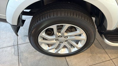 2016 Land Rover LR4 Base