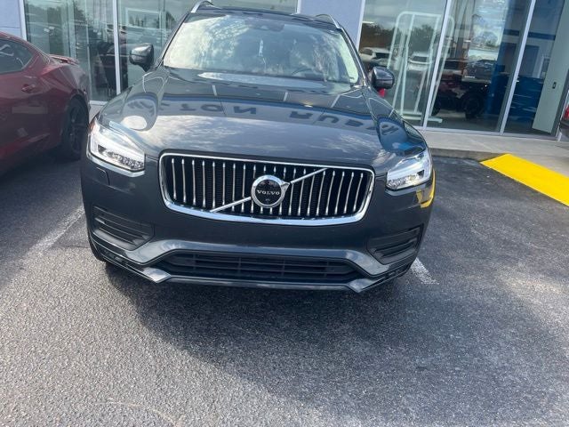 2022 Volvo XC90 T5 Momentum