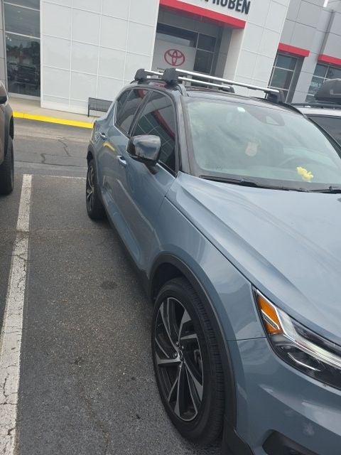 2020 Volvo XC40 T5 R-Design