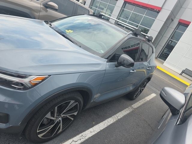 2020 Volvo XC40 T5 R-Design