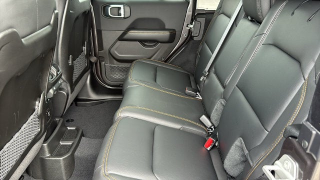 2027 Jeep Wrangler WRANGLER 4-DOOR SAHARA