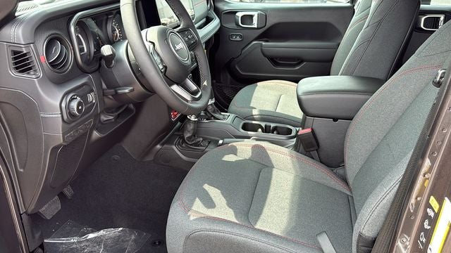 2027 Jeep Wrangler WRANGLER 4-DOOR RUBICON