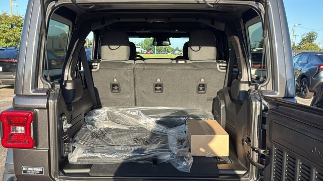 2027 Jeep Wrangler WRANGLER 4-DOOR RUBICON