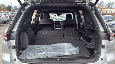 2025 Jeep Grand Cherokee GRAND CHEROKEE LAREDO X 4X2