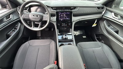 2025 Jeep Grand Cherokee GRAND CHEROKEE LAREDO X 4X2