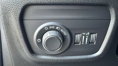 2027 Jeep Grand Cherokee GRAND CHEROKEE LAREDO X 4X2