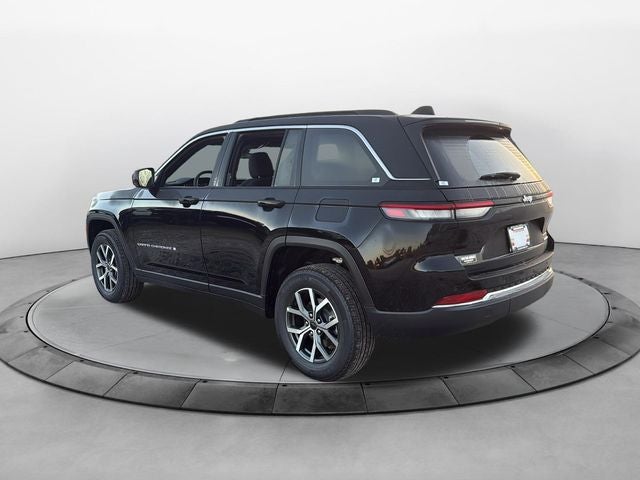 2027 Jeep Grand Cherokee GRAND CHEROKEE LAREDO X 4X2