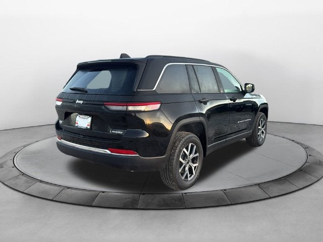 2027 Jeep Grand Cherokee GRAND CHEROKEE LAREDO X 4X2