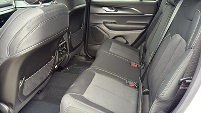 2026 Jeep Grand Cherokee GRAND CHEROKEE LAREDO X 4X2