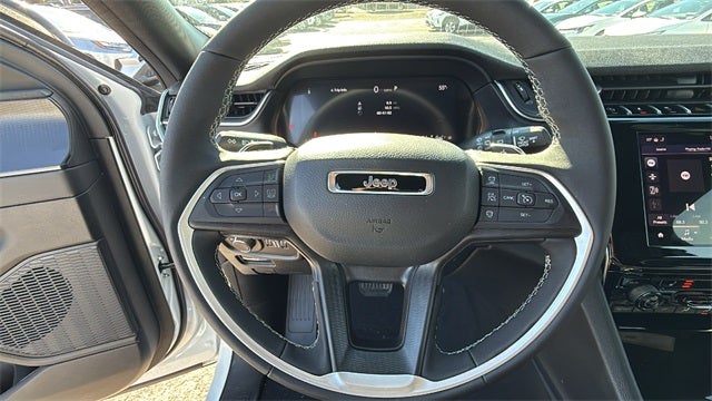 2025 Jeep Grand Cherokee GRAND CHEROKEE LAREDO X 4X2