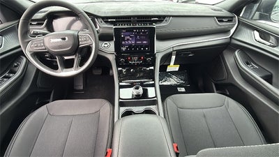 2025 Jeep Grand Cherokee GRAND CHEROKEE LAREDO X 4X2