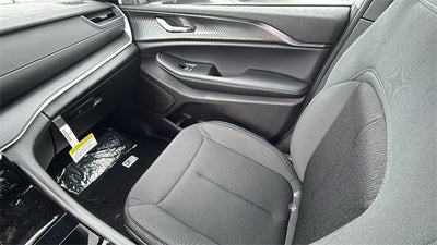 2025 Jeep Grand Cherokee GRAND CHEROKEE LAREDO X 4X2