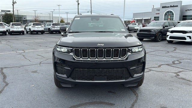 2025 Jeep Grand Cherokee GRAND CHEROKEE LAREDO X 4X2