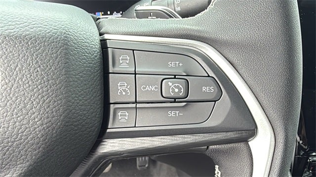 2025 Jeep Grand Cherokee GRAND CHEROKEE LAREDO X 4X2