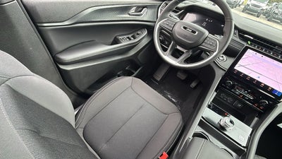 2027 Jeep Grand Cherokee GRAND CHEROKEE LAREDO X 4X2