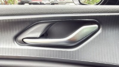 2027 Jeep Grand Cherokee GRAND CHEROKEE LAREDO X 4X2