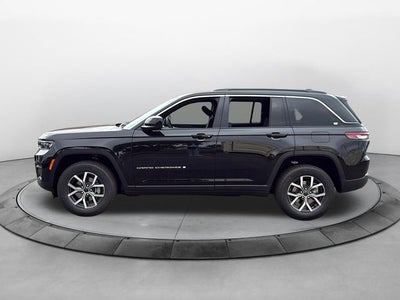 2027 Jeep Grand Cherokee GRAND CHEROKEE LAREDO X 4X2