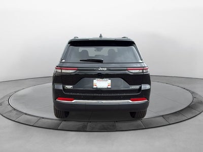 2027 Jeep Grand Cherokee GRAND CHEROKEE LAREDO X 4X2