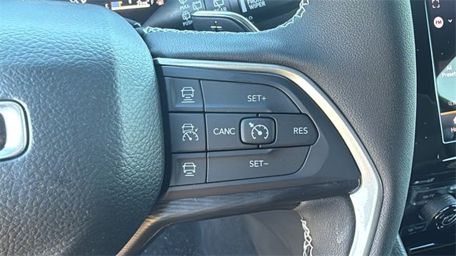 2025 Jeep Grand Cherokee GRAND CHEROKEE LAREDO X 4X2