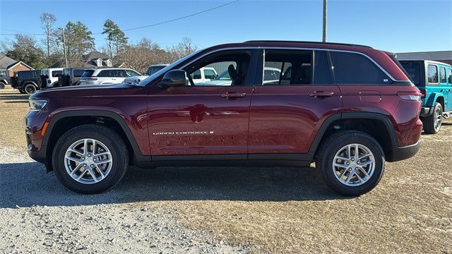 2025 Jeep Grand Cherokee GRAND CHEROKEE LAREDO X 4X2