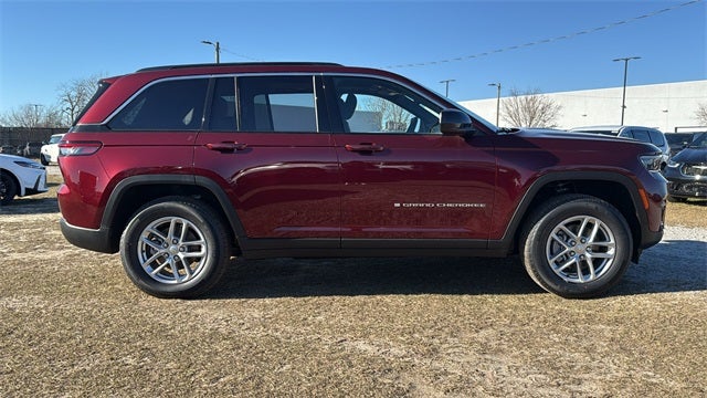 2025 Jeep Grand Cherokee GRAND CHEROKEE LAREDO X 4X2