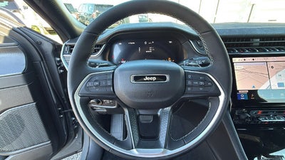 2027 Jeep Grand Cherokee GRAND CHEROKEE LAREDO X 4X2