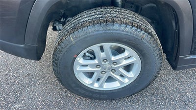 2025 Jeep Grand Cherokee GRAND CHEROKEE LAREDO 4X2