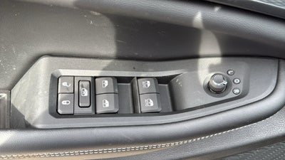 2027 Jeep Grand Cherokee GRAND CHEROKEE LAREDO X 4X2