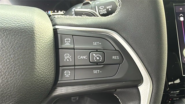 2025 Jeep Grand Cherokee GRAND CHEROKEE LAREDO 4X2