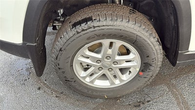 2025 Jeep Grand Cherokee GRAND CHEROKEE LAREDO 4X2