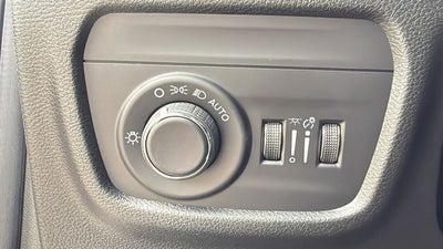 2027 Jeep Grand Cherokee GRAND CHEROKEE LAREDO X 4X2