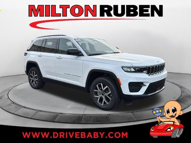 2027 Jeep Grand Cherokee GRAND CHEROKEE LAREDO X 4X2