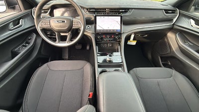 2027 Jeep Grand Cherokee GRAND CHEROKEE LAREDO X 4X2
