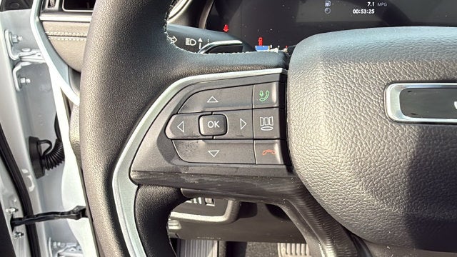 2027 Jeep Grand Cherokee GRAND CHEROKEE LAREDO X 4X2