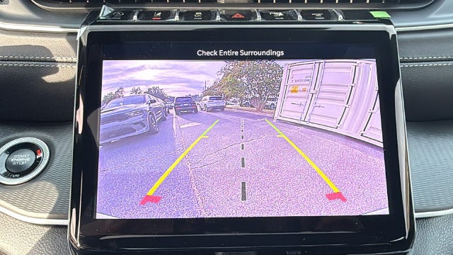 2027 Jeep Grand Cherokee GRAND CHEROKEE LAREDO X 4X2