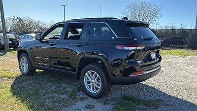 2025 Jeep Grand Cherokee GRAND CHEROKEE LAREDO X 4X2