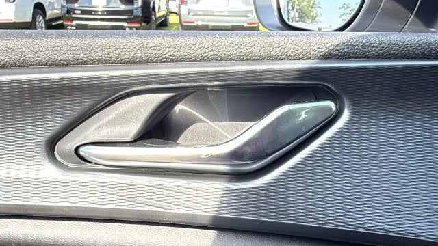 2027 Jeep Grand Cherokee GRAND CHEROKEE LAREDO X 4X2