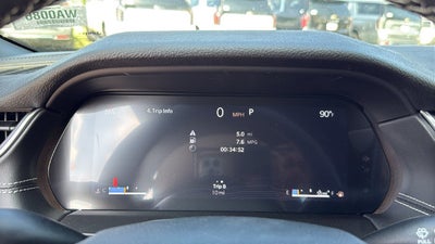 2027 Jeep Grand Cherokee GRAND CHEROKEE LAREDO X 4X2