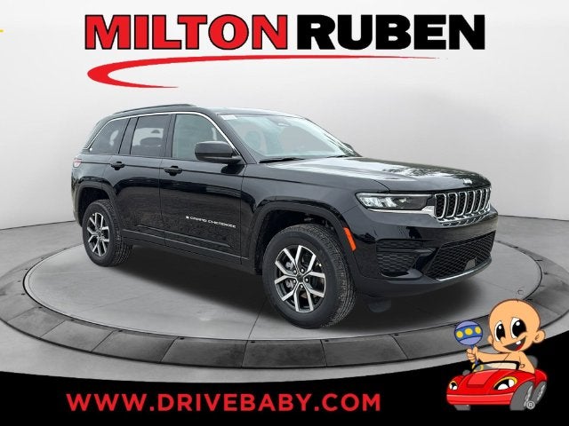 2027 Jeep Grand Cherokee GRAND CHEROKEE LAREDO X 4X2