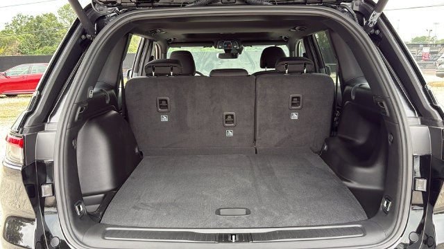 2027 Jeep Grand Cherokee GRAND CHEROKEE LAREDO X 4X2