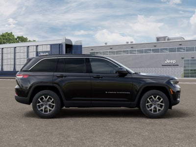 2027 Jeep Grand Cherokee GRAND CHEROKEE LAREDO X 4X2