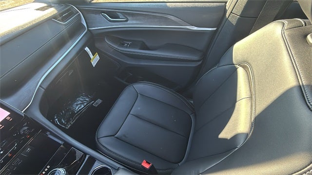 2025 Jeep Grand Cherokee GRAND CHEROKEE LIMITED 4X2