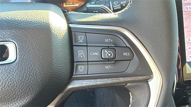 2025 Jeep Grand Cherokee GRAND CHEROKEE LIMITED 4X2