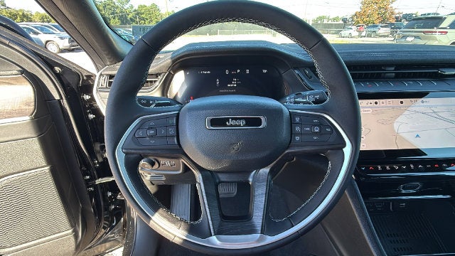 2027 Jeep Grand Cherokee GRAND CHEROKEE LIMITED 4X2