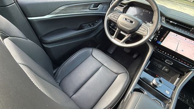 2027 Jeep Grand Cherokee GRAND CHEROKEE LIMITED 4X2