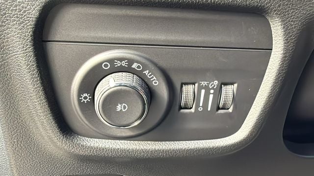 2027 Jeep Grand Cherokee GRAND CHEROKEE LIMITED 4X2