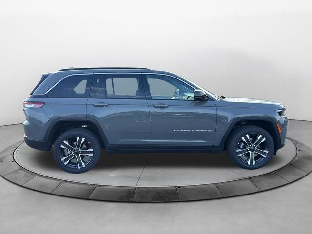 2027 Jeep Grand Cherokee GRAND CHEROKEE LIMITED 4X2