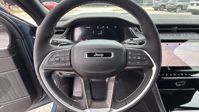 2027 Jeep Grand Cherokee GRAND CHEROKEE LIMITED 4X2