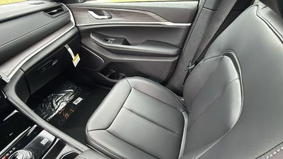 2026 Jeep Grand Cherokee GRAND CHEROKEE LIMITED 4X2