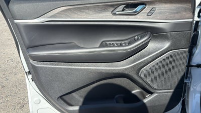 2027 Jeep Grand Cherokee GRAND CHEROKEE LIMITED 4X2